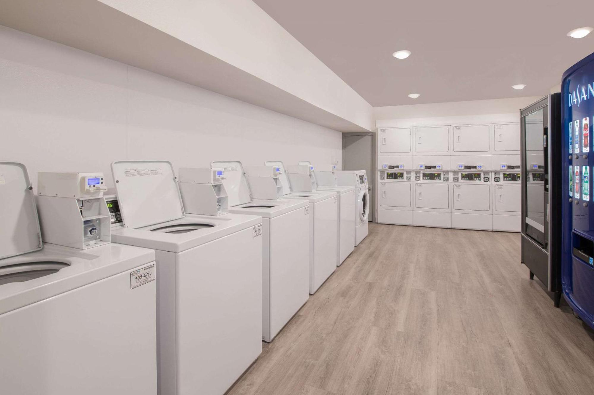 Woodspring Suites Savannah Pooler Buitenkant foto